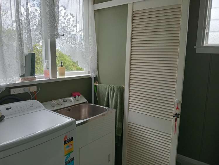 1A Main Road Tuatapere_12