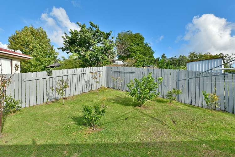 2 Adam Sunde Place Glen Eden_17