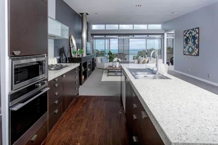 23/6 Beach Front Lane Browns Bay_3