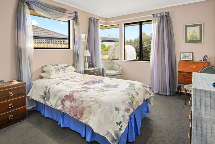 7 Heath Place Stoke_13