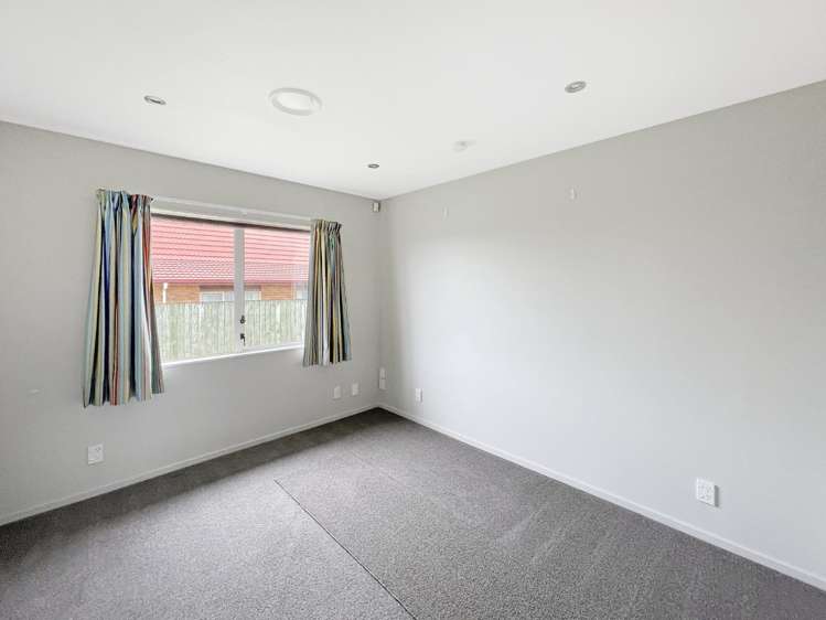 3 Fuller Close 10516_5