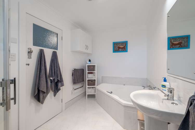 76 Baird Street Richmond_16