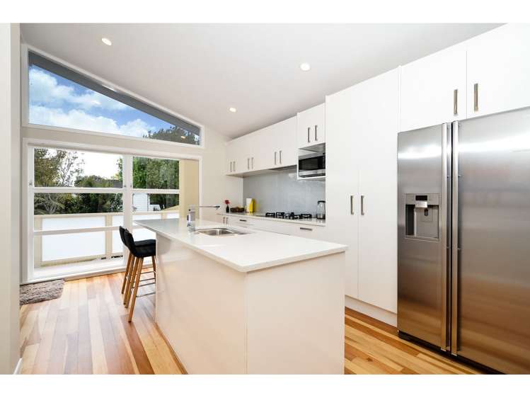 27 Taioma Crescent Te Atatu Peninsula_4