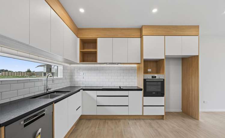 4 Longview Oak Lane, Rosehill Papakura_6