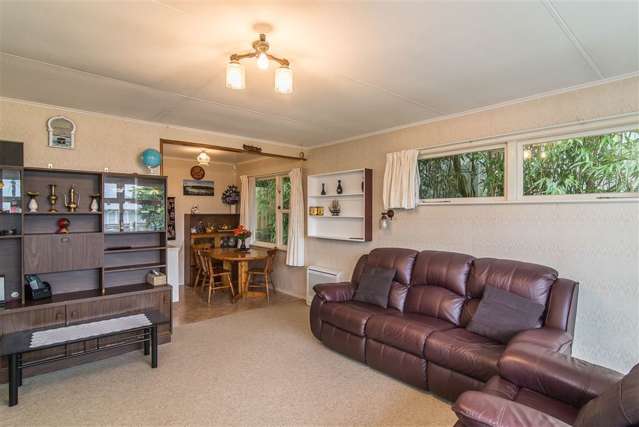 31 Kahikatea Grove Paparangi_3