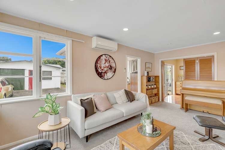 37 Main Road Titahi Bay_1