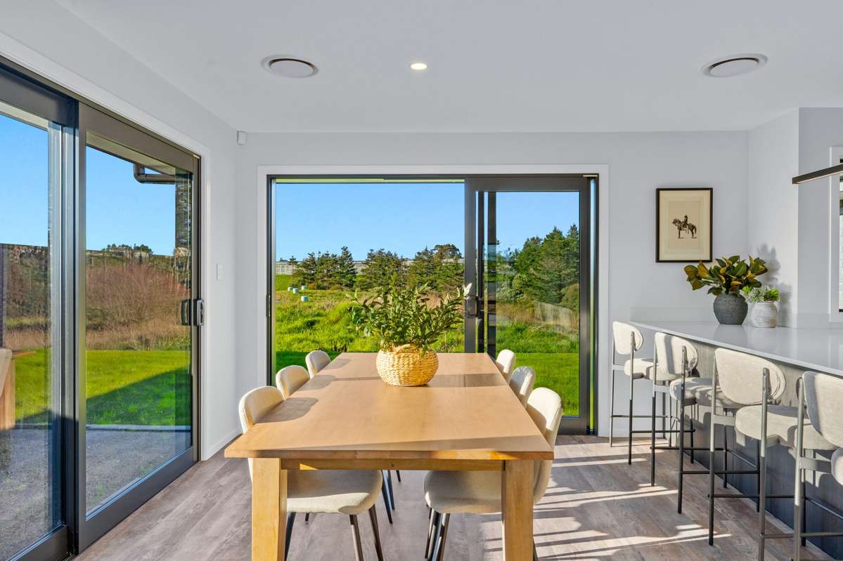 74 Metoriti Crescent_1