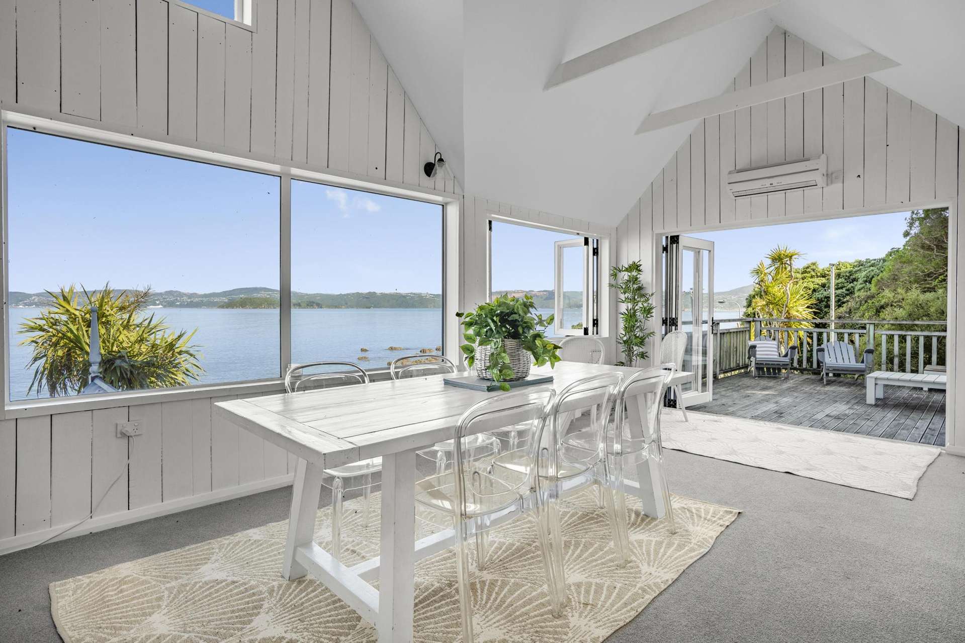 502 Marine Drive Eastbourne_0