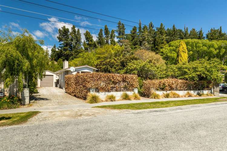 16 Reid Avenue Luggate_21