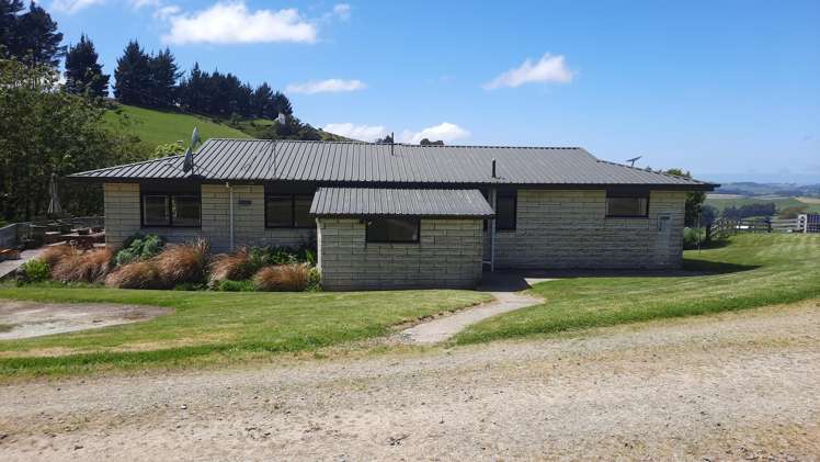 183 Gunn Road Waitepeka_1