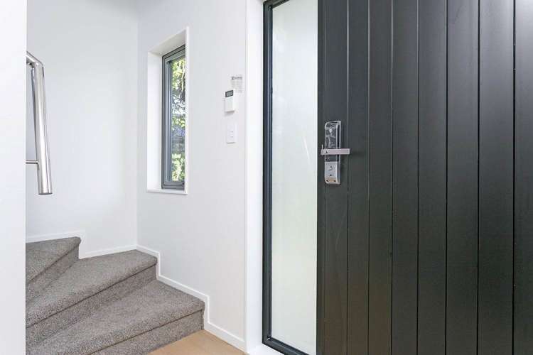 32D Windermere Crescent Blockhouse Bay_26