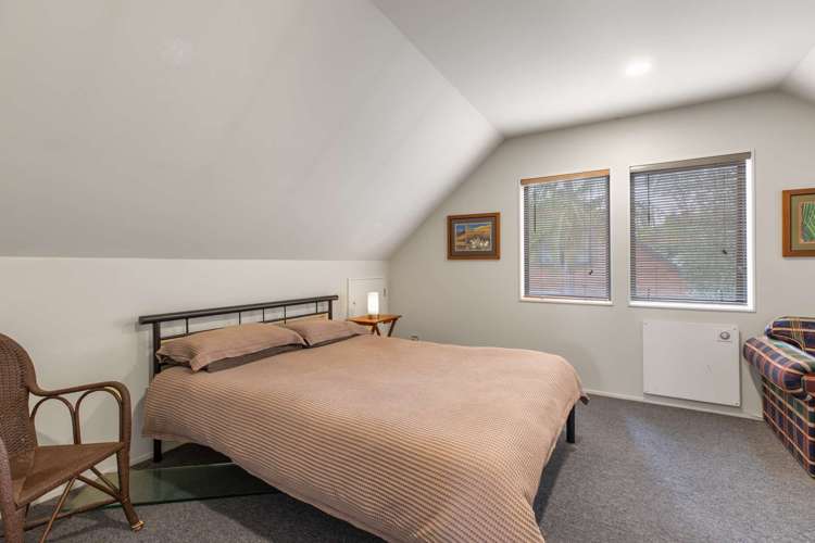 8/37 Fields Parade Oteha_10