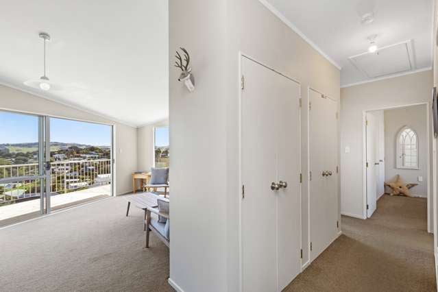 25E Violet Street Raglan_2