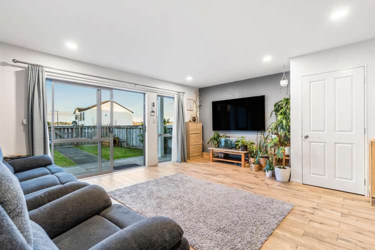 8/3 Hulme Place Henderson_4