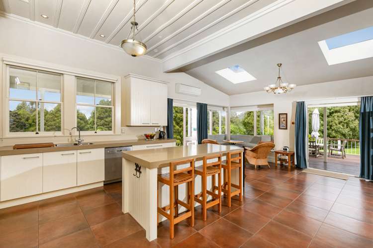 278a Forest Hill Road Waiatarua_6