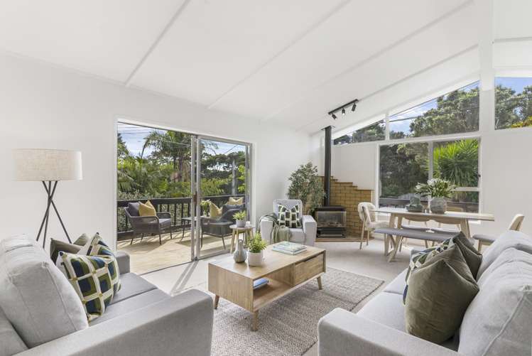 86 Aeroview Drive Beach Haven_5