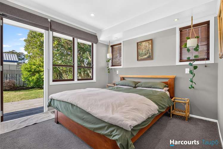2/34 Tamatea Road Taupo_13