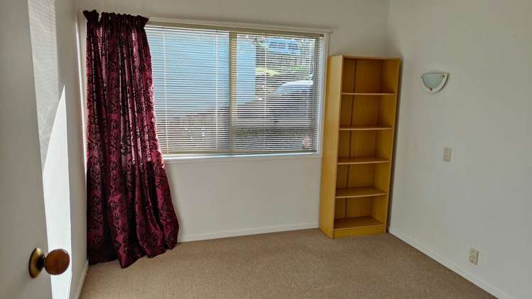 27 Cheval Drive Totara Vale_21