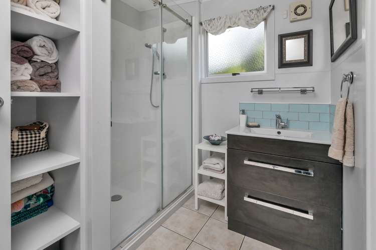 46 Memorial Drive Parahaki_5