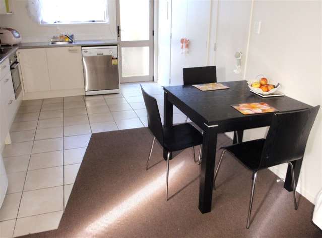 8/94 Glengarry Road Glen Eden_2