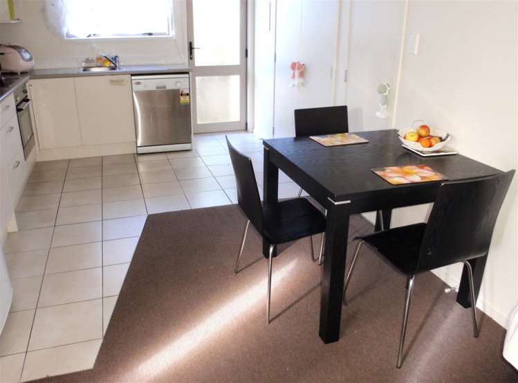 8/94 Glengarry Road Glen Eden_2