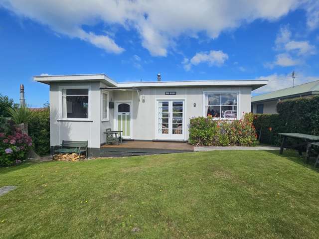 Original 70s crib on Matai Street