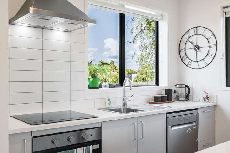 500F Te Atatu Road_5