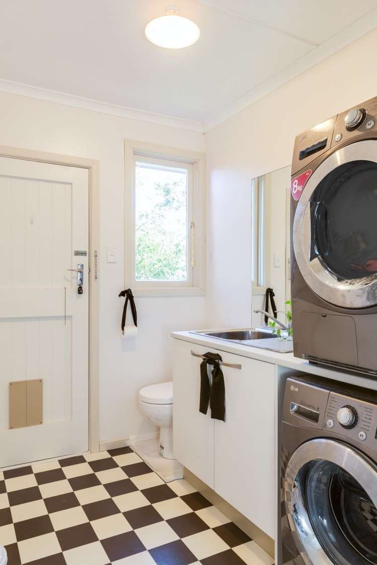 35 Duckworth Street Andersons Bay_14