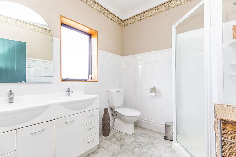 31 Gladys Scott Place Tawa_21