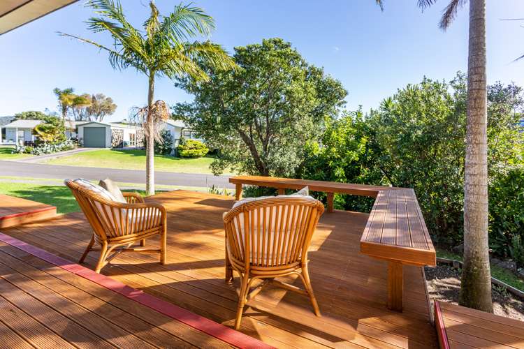 2 Norfolk Place Tairua_4