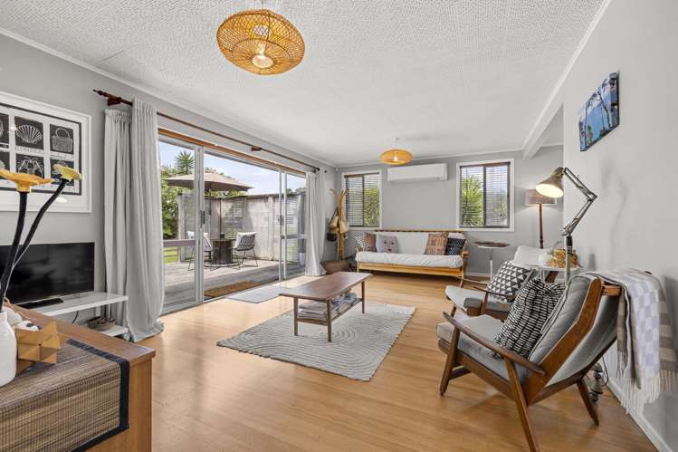 20 Wallis Street Raglan_5