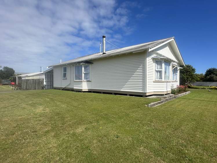 179 Weld Street Hokitika_20
