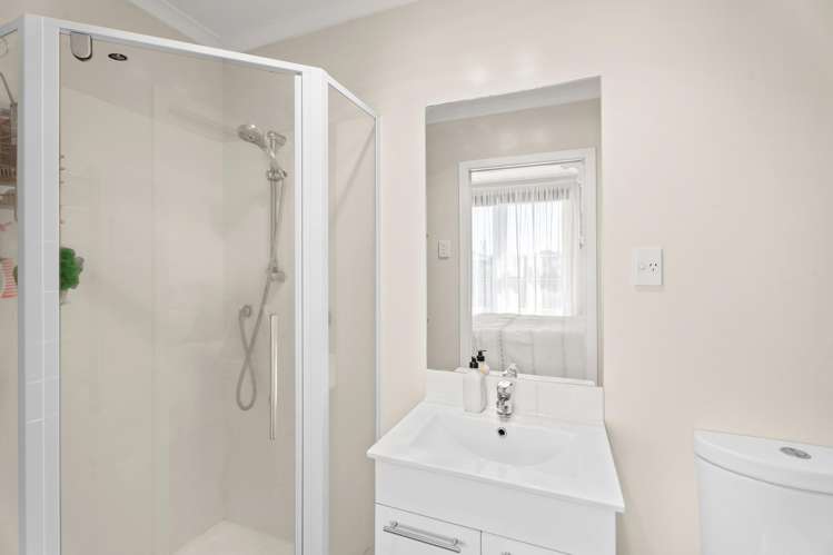 4 Handley Place Glen Avon_17