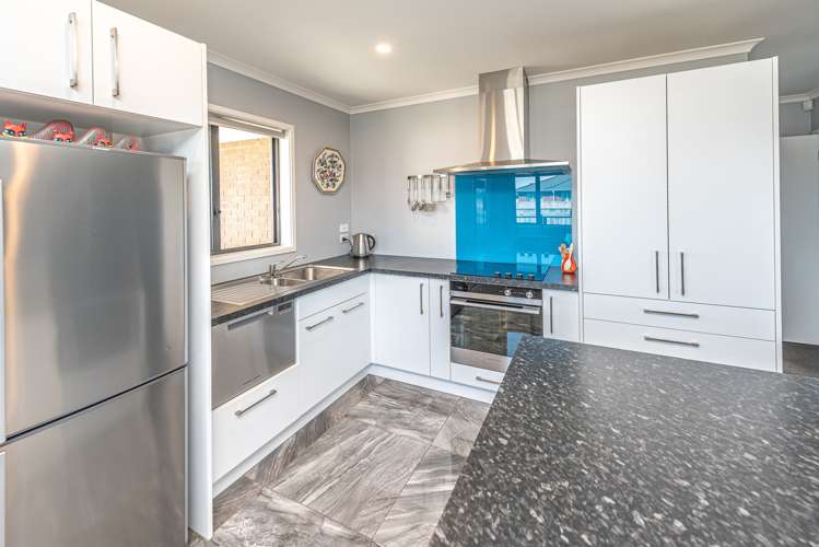 26 Simon Street Tawhero_10