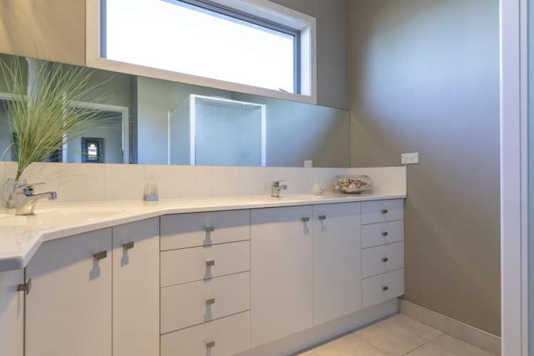 10 Wakeman Road Acacia Bay_29