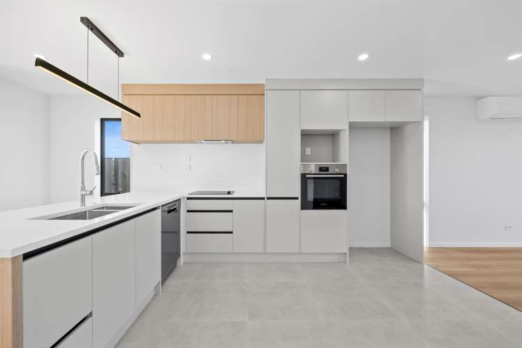 8 Harikoa Way Karaka_6