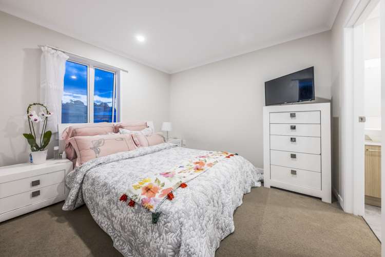 102 Arrowsmith Drive Flat Bush_14