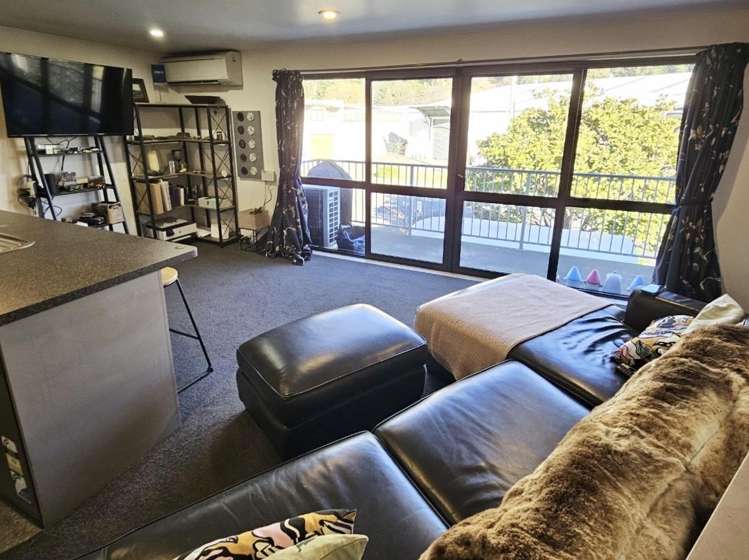 2a Desi Place Hillsborough_9