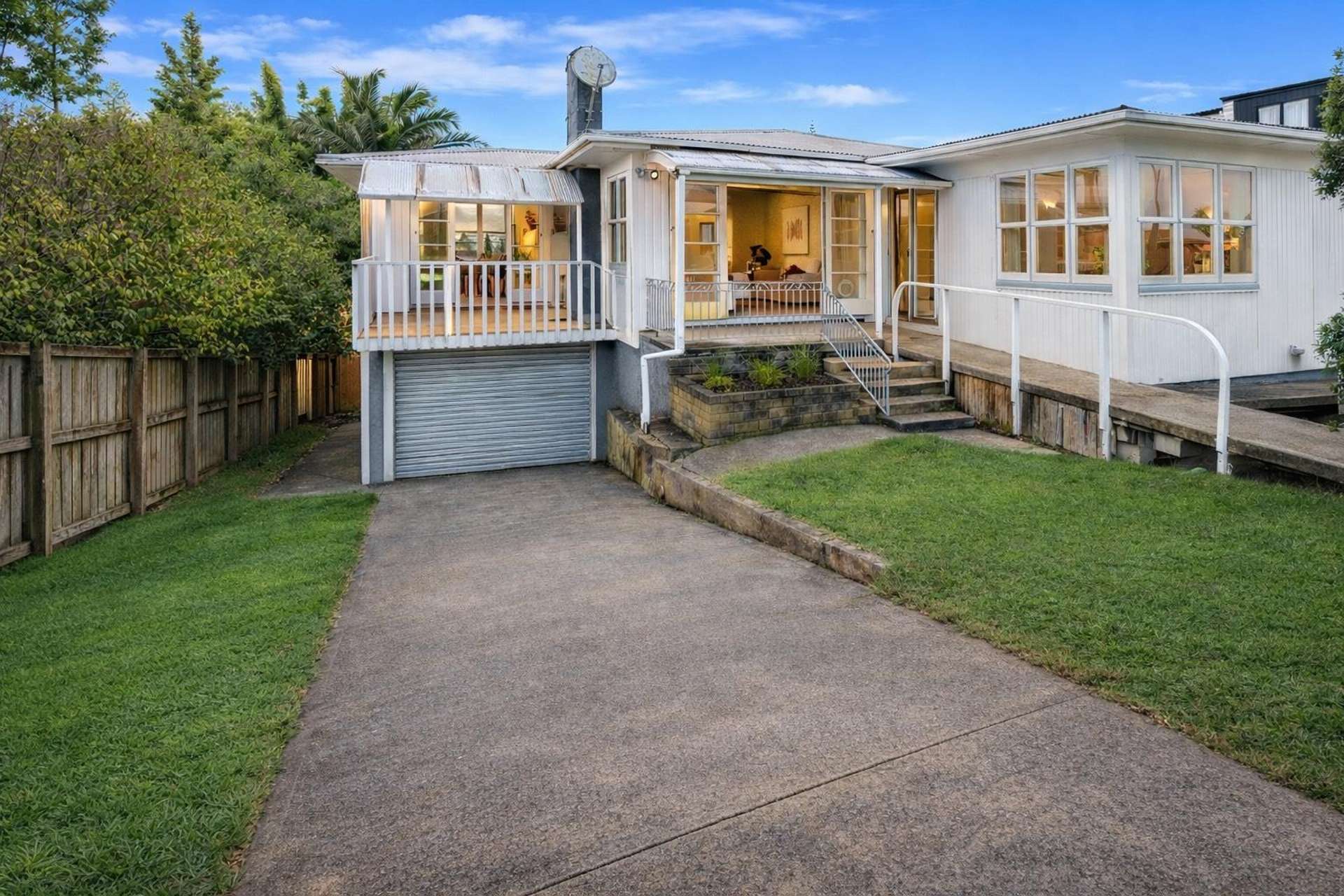 16 Sylvan Crescent Te Atatu South_0