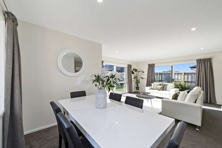 87 Sunline Avenue Lincoln_9