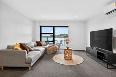 202/28 Shortfin Place_2
