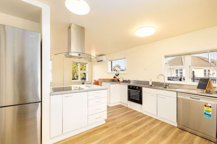 355 Pages Road Aranui_1