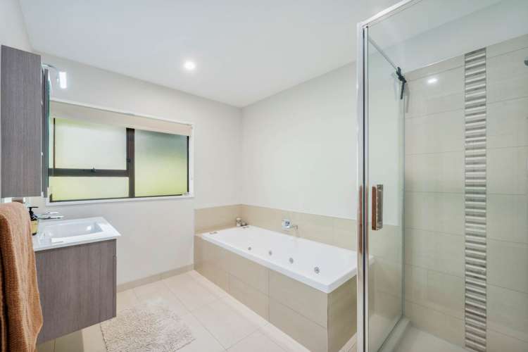 70A Tirimoana Road Te Atatu South_46