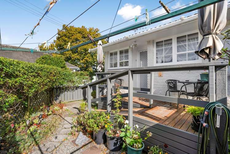 2/26 Merton Street Trentham_15