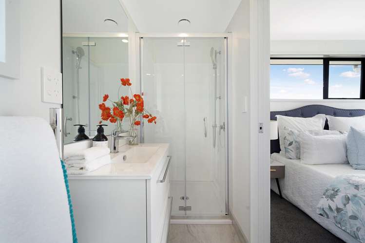 8a Strid Road Te Atatu South_16