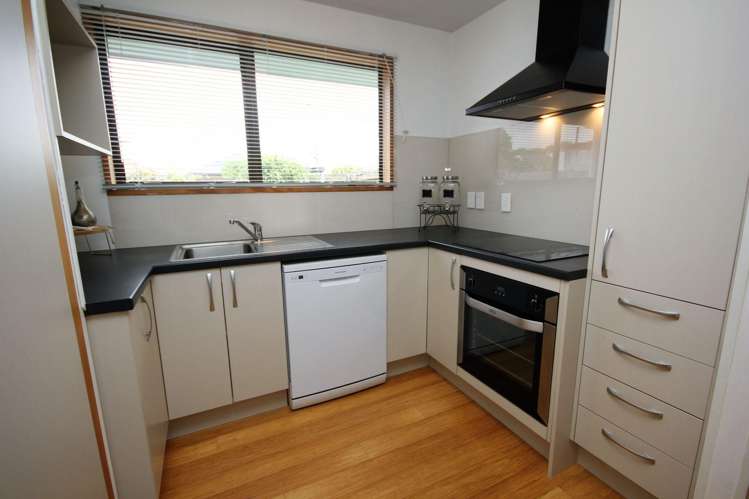 3/97 Peverel St Riccarton_2