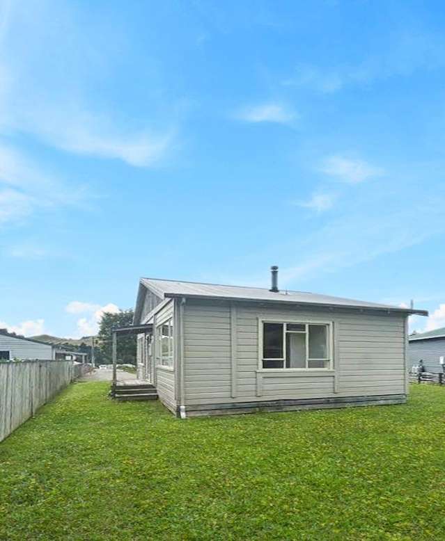 TAIHAPE - THREE BEDROOM