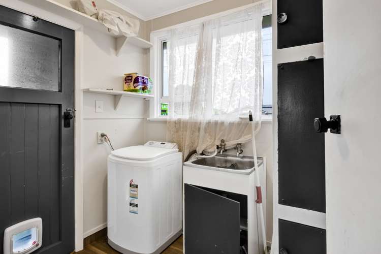 160 Glover Road Hawera_19