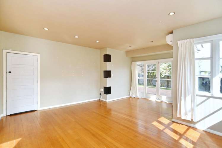 2 Davis Place Woolston_12