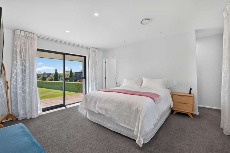 16 Landsborough Drive Darfield_13